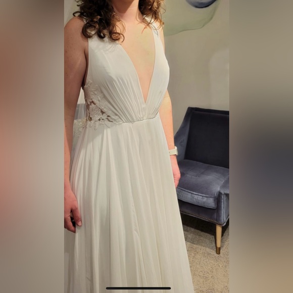 NWT Anthro: size 6 Jenny Yoo Elinor Deep V-Neck Lace & Illusion Wedding Gown - Picture 8 of 9